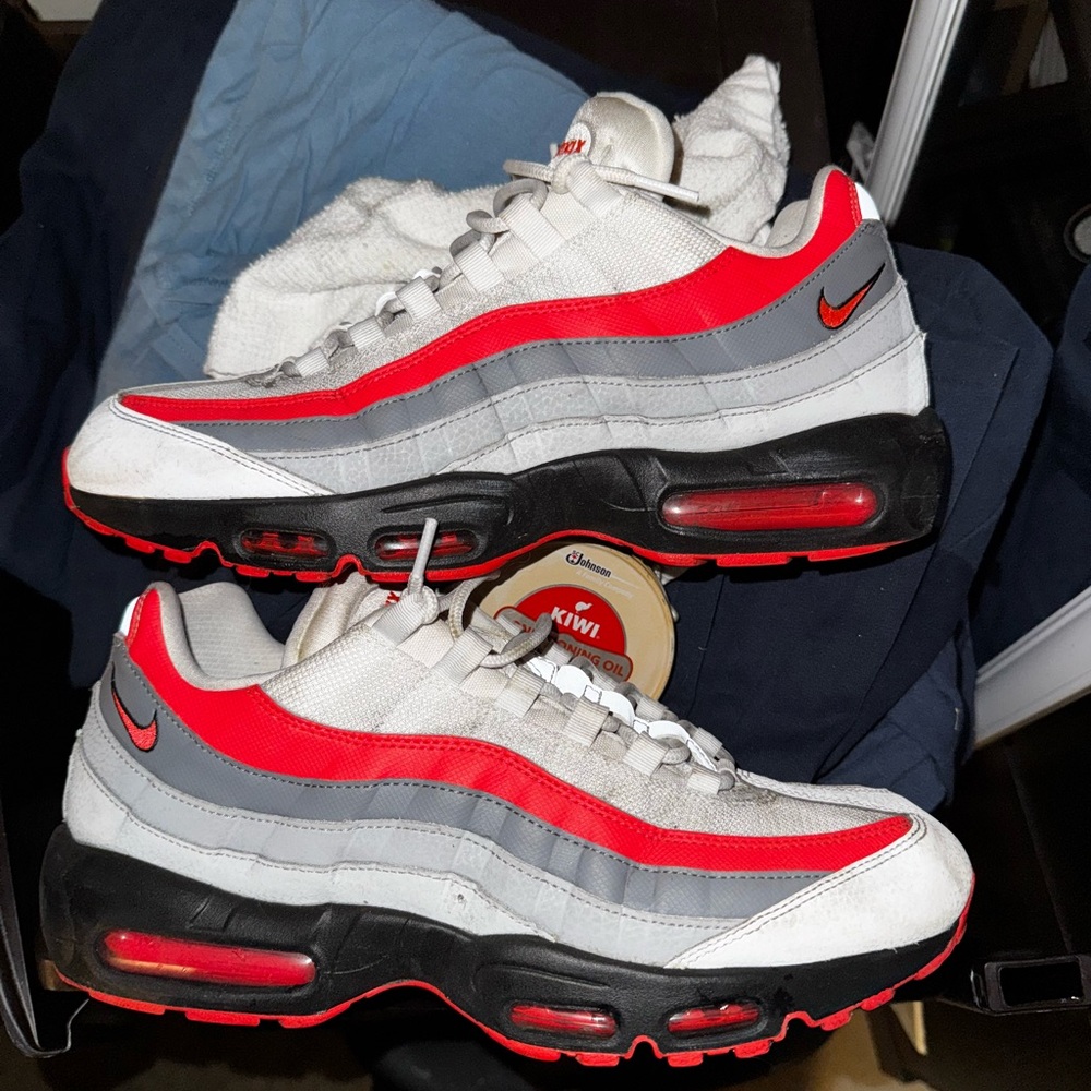 Nike air max 95 crimson comet